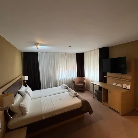 Ortel Gmbh Hotell