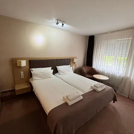 Ortel Gmbh Hotell 2*